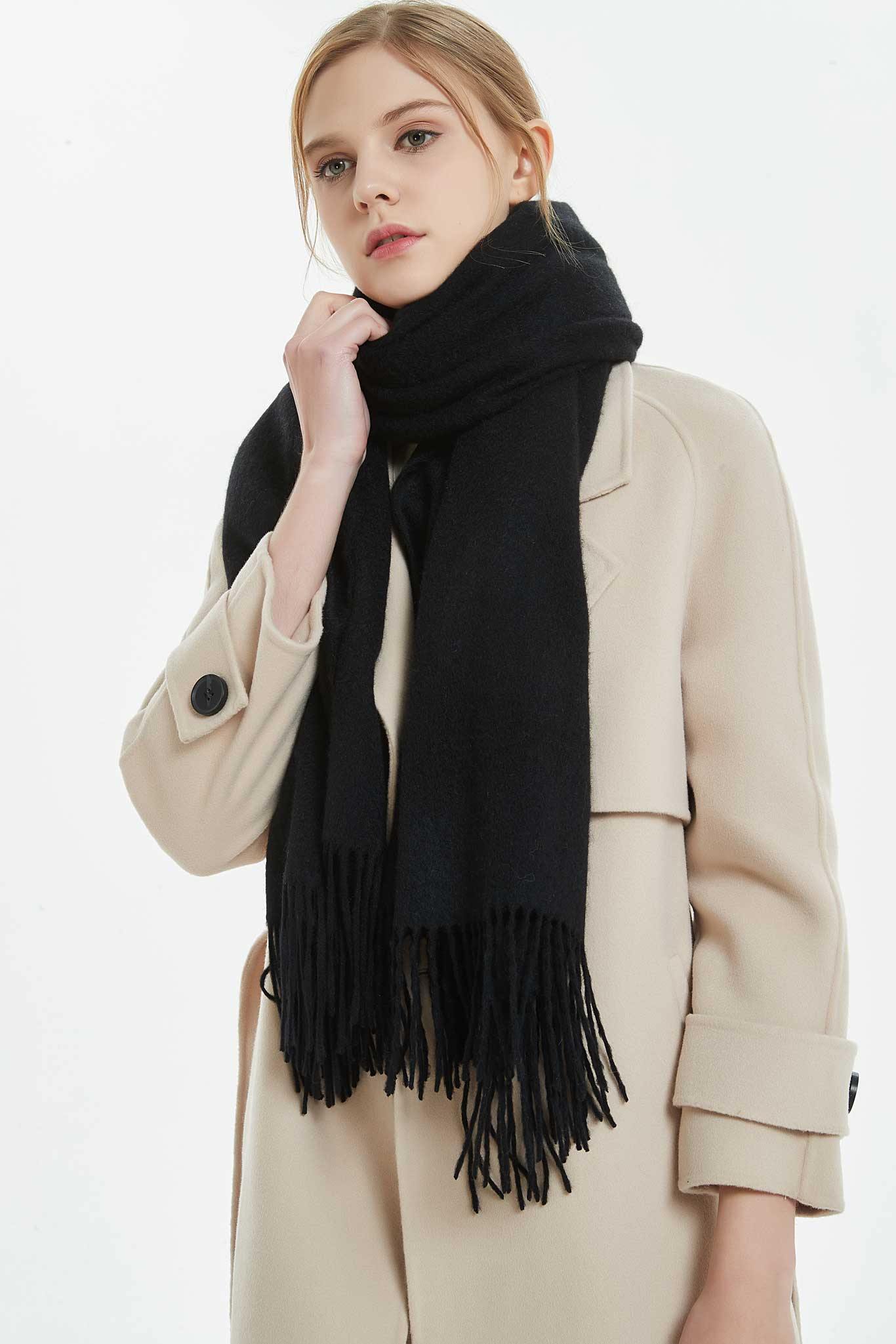 100% Cashmere Blanket Scarf - Black | MINIMO